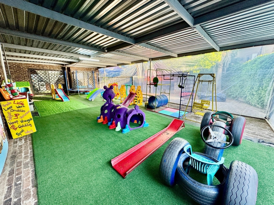 3 Bedroom Property for Sale in Van Der Hoff Park North West